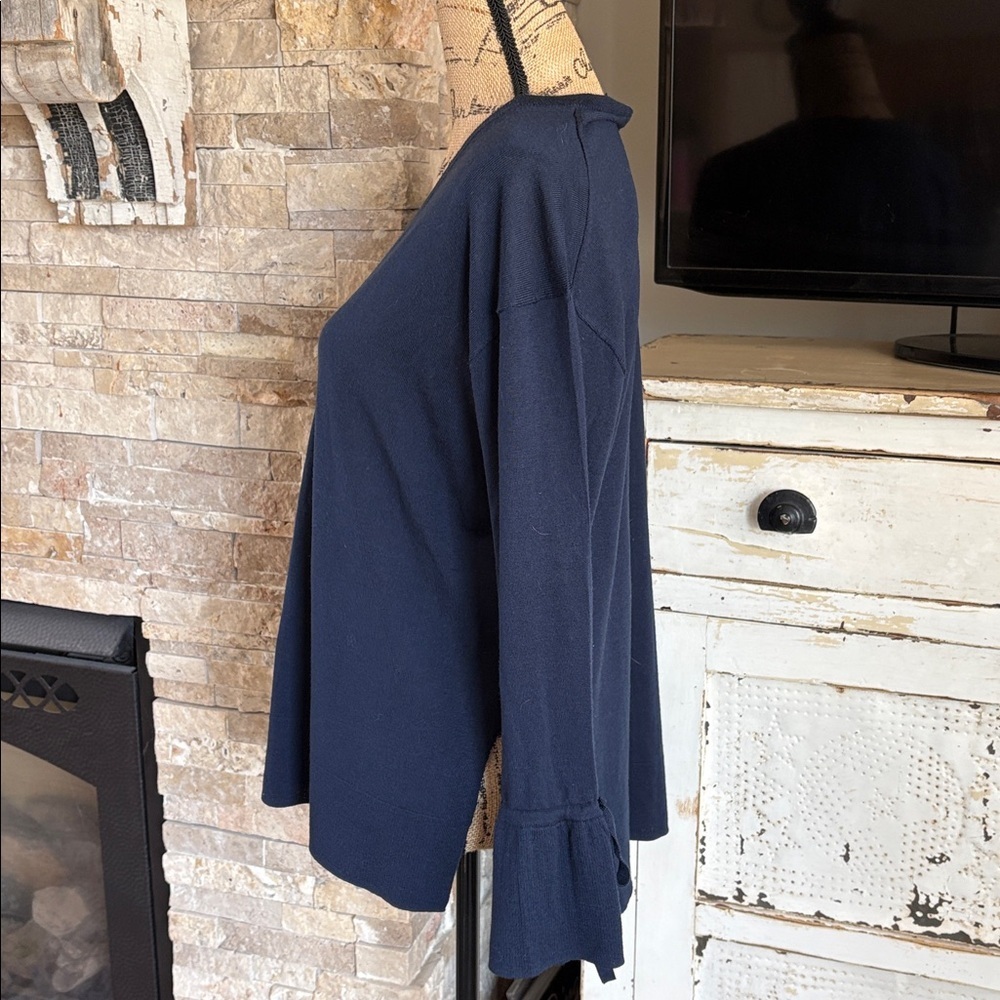 J. Crew 100% merino wool navy blue v-neckline flare sleeve hi lo sweater - Picture 6 of 16